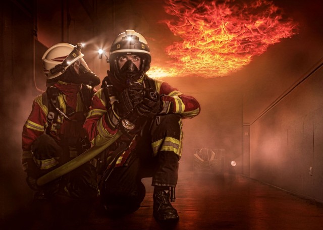 Пожарные В-Вильвы просят уравнять их в правах с бойцами МЧС