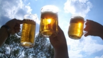Медики признали пиво самым опасным напитком для здоровья