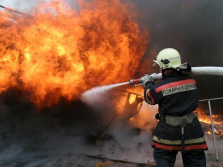 В Александровске горели два автомобиля