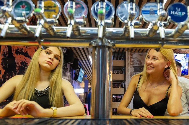 Из жилых домов в России исчезнут алкогольные магазины и бары