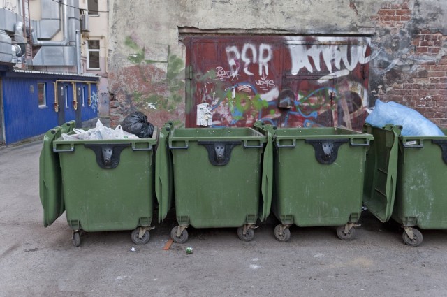 Максим Решетников предложил перейти на подушевую оплату вывоза мусора