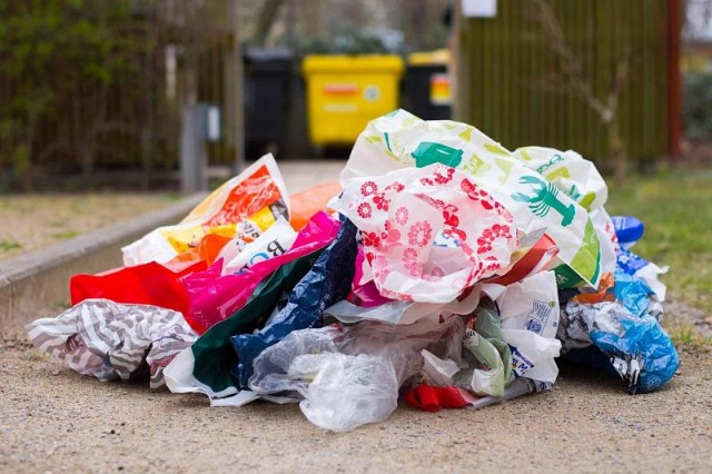 Роспотребнадзор предложил сократить использование пластиковых пакетов