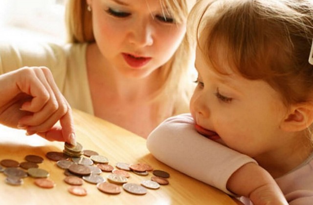 Правительство выделило 34,3 млрд рублей на детские выплаты