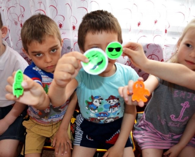 ​Госавтоинспекторы Александровска провели мероприятие «Светоотражатели детям»