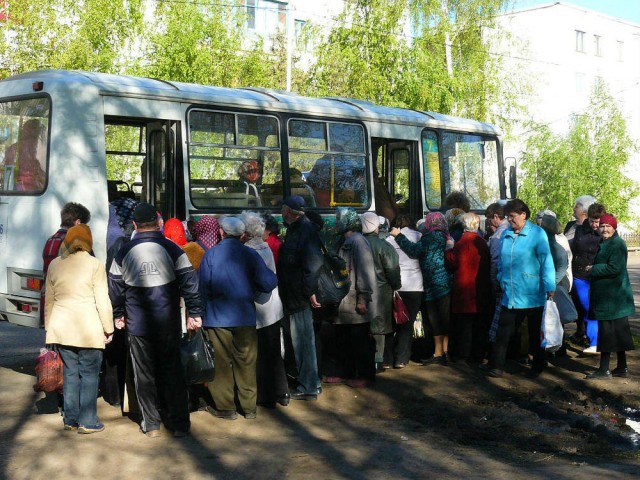 С 8 мая начал работать автобусный маршрут для садоводов Александровска