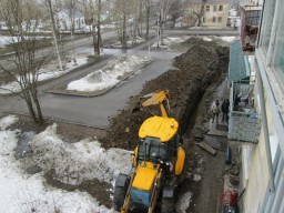 Свежий асфальт по улице Чернышевского вскрыли