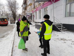 В Яйве пешеходам напомнили о важности соблюдения Правил дорожного движения