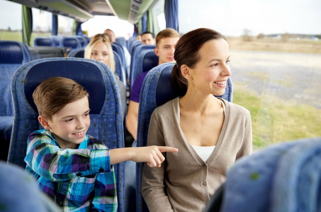 Для детей до 16 лет предлагается ввести бесплатный проезд на общественном транспорте