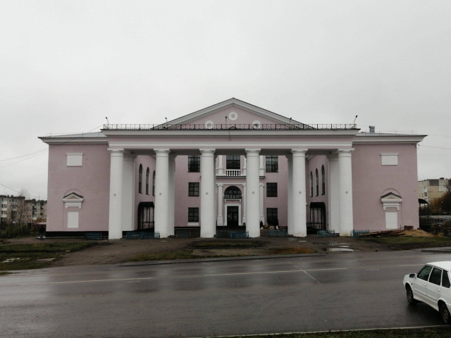 Дворец культуры открыл месячник пожилого человека в городе Александровск