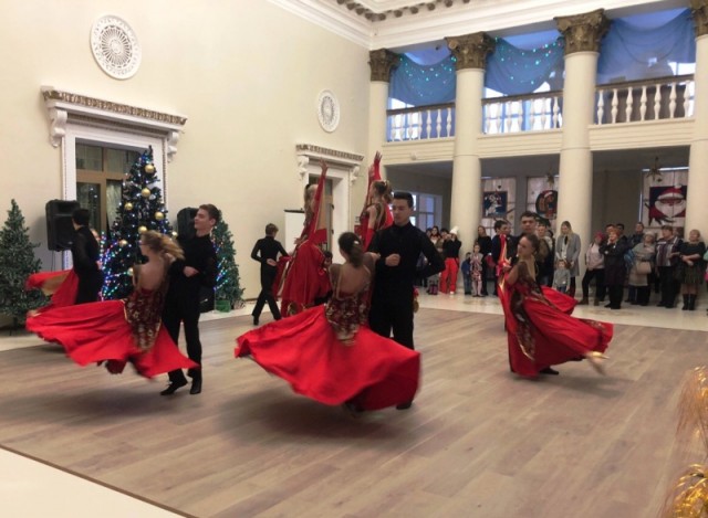 Во Дворце культуры Александровска показали уникальное роллер-шоу