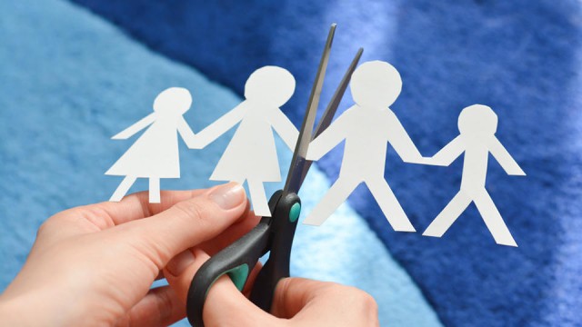 Путин подписал закон о праве несовершеннолетних детей на жилье при разводе родителей