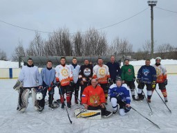 В Яйве закрыли хоккейный сезон