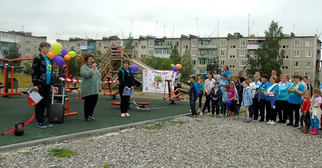 Открытие спортивной площадки в поселке Карьер-Известняк