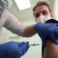 Владимир Путин поручил начать массовую вакцинацию от коронавируса